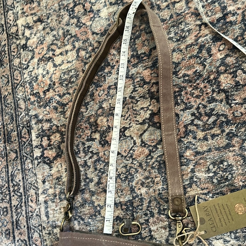 Clea Ray Brown canvas Crossbody Bag - Picture 6 of 9